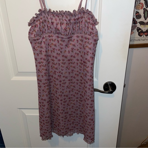 UO Evie Purple Floral Mini Dress rosebud bodycon summer spring flower dress - Picture 6 of 16